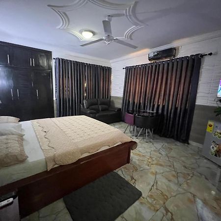 Nesta Barron -Home Away From Home North Legon Bagian luar foto
