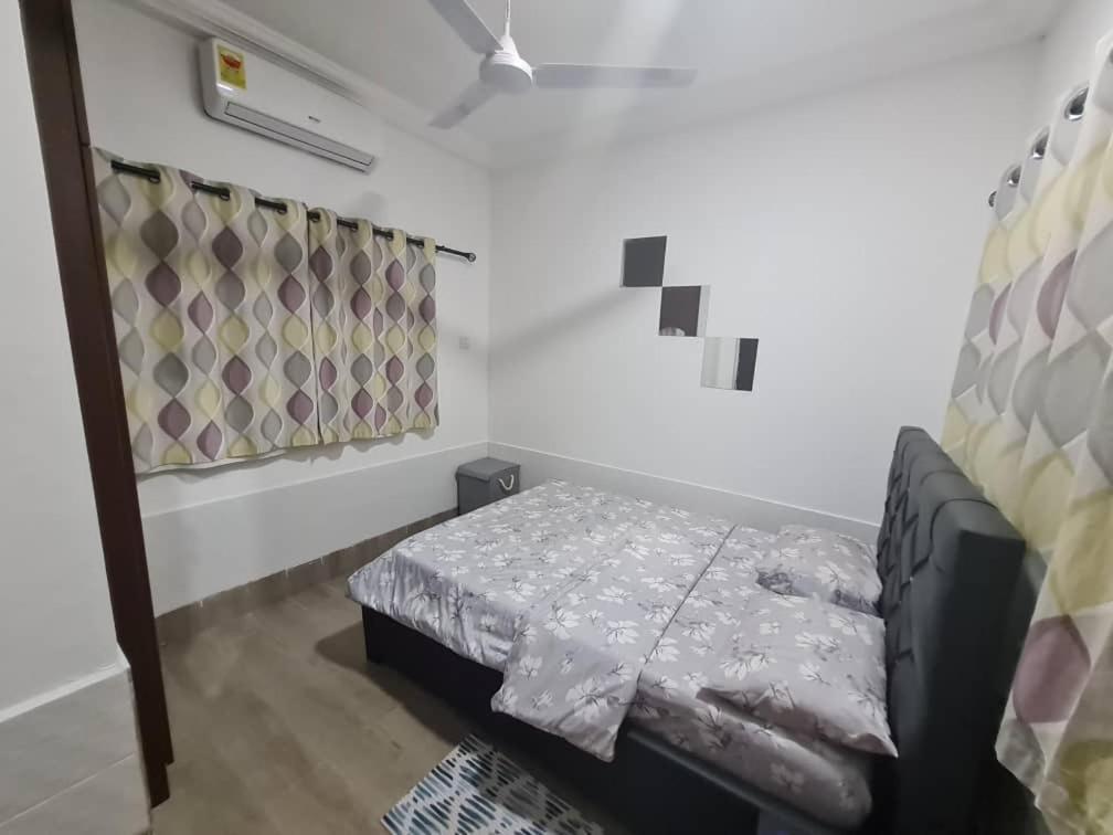 Nesta Barron -Home Away From Home North Legon Bagian luar foto