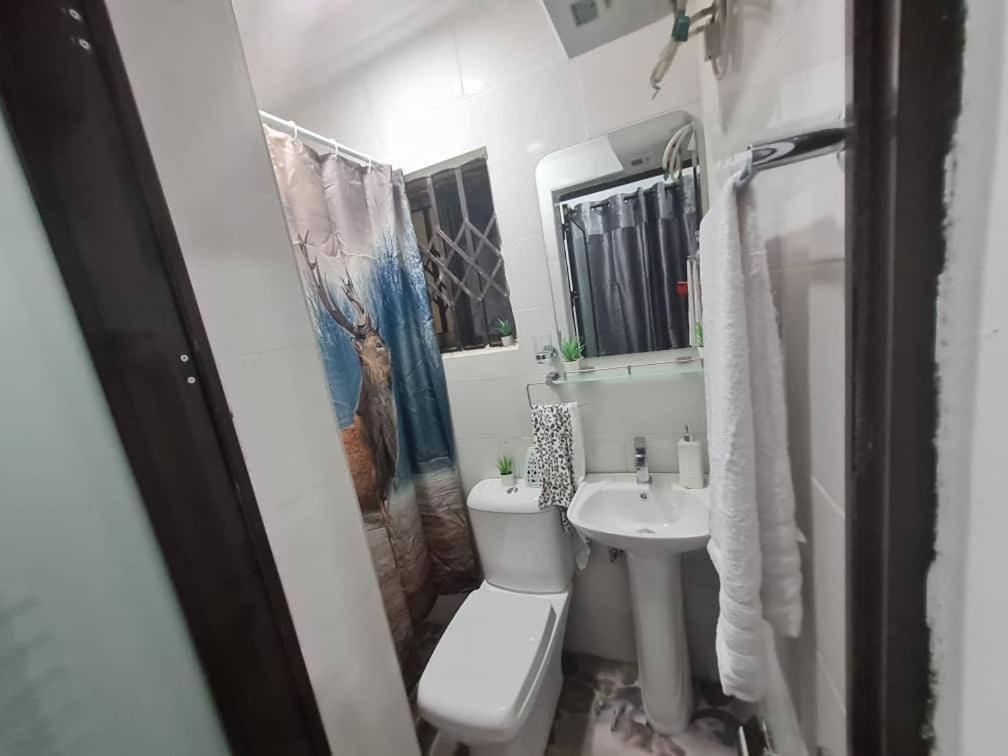 Nesta Barron -Home Away From Home North Legon Bagian luar foto