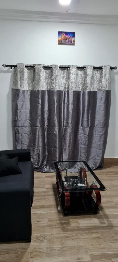 Nesta Barron -Home Away From Home North Legon Bagian luar foto