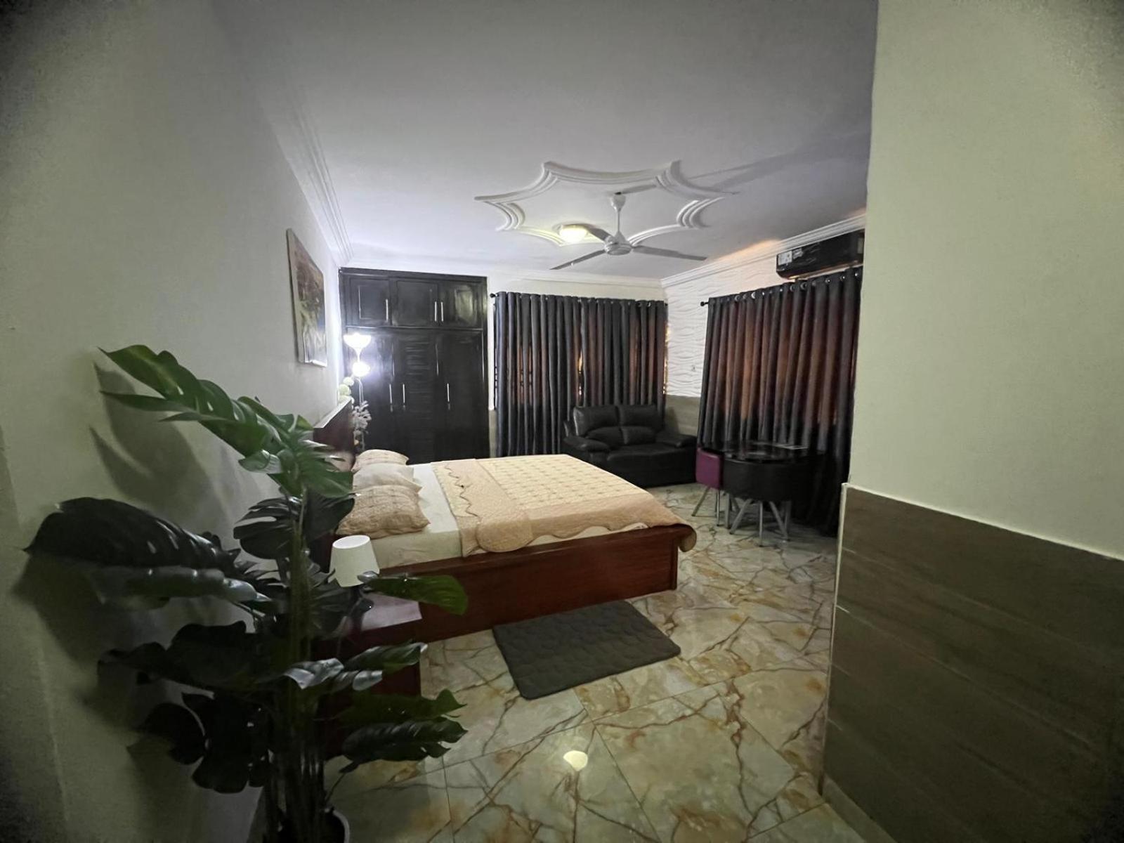 Nesta Barron -Home Away From Home North Legon Bagian luar foto